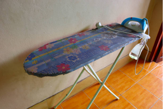 Ironing Board 112301