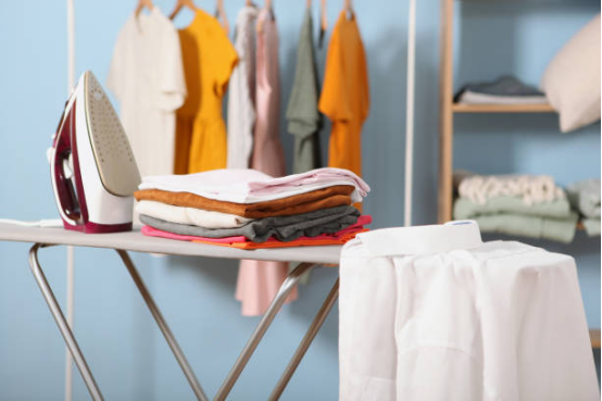 Medium-thickness ironing board with high-density cotton cover for shirts
