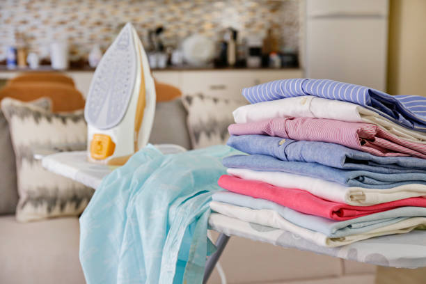 Pressure transfer on the ironing board during ironing